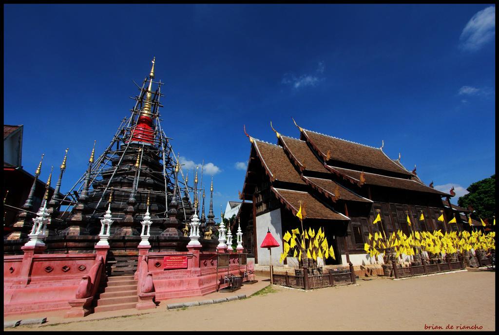 Neo Court Hotel Chiang Mai Bagian luar foto