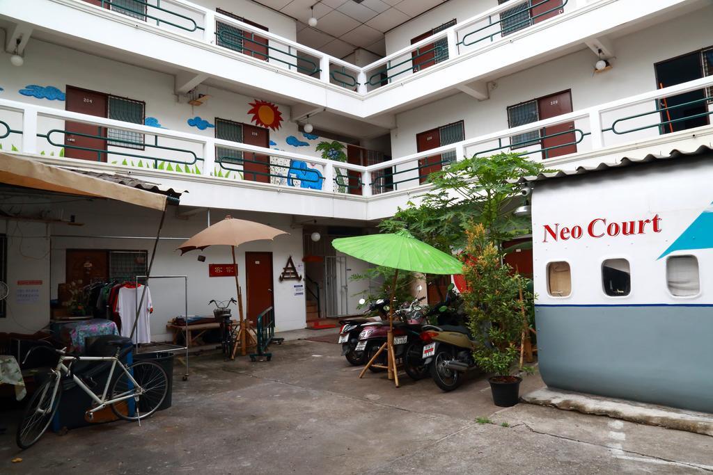 Neo Court Hotel Chiang Mai Bagian luar foto