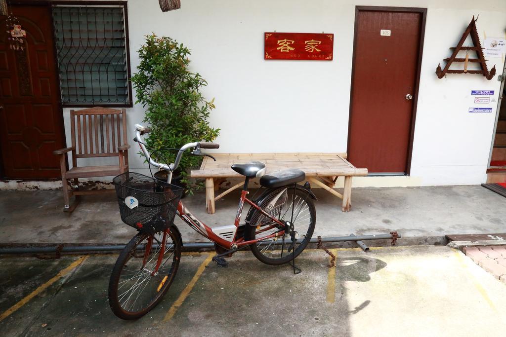 Neo Court Hotel Chiang Mai Bagian luar foto
